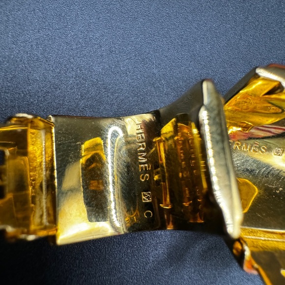 LOT 1381 18K gold plated Hermes vintage clip on earrings - Picture 10 of 10